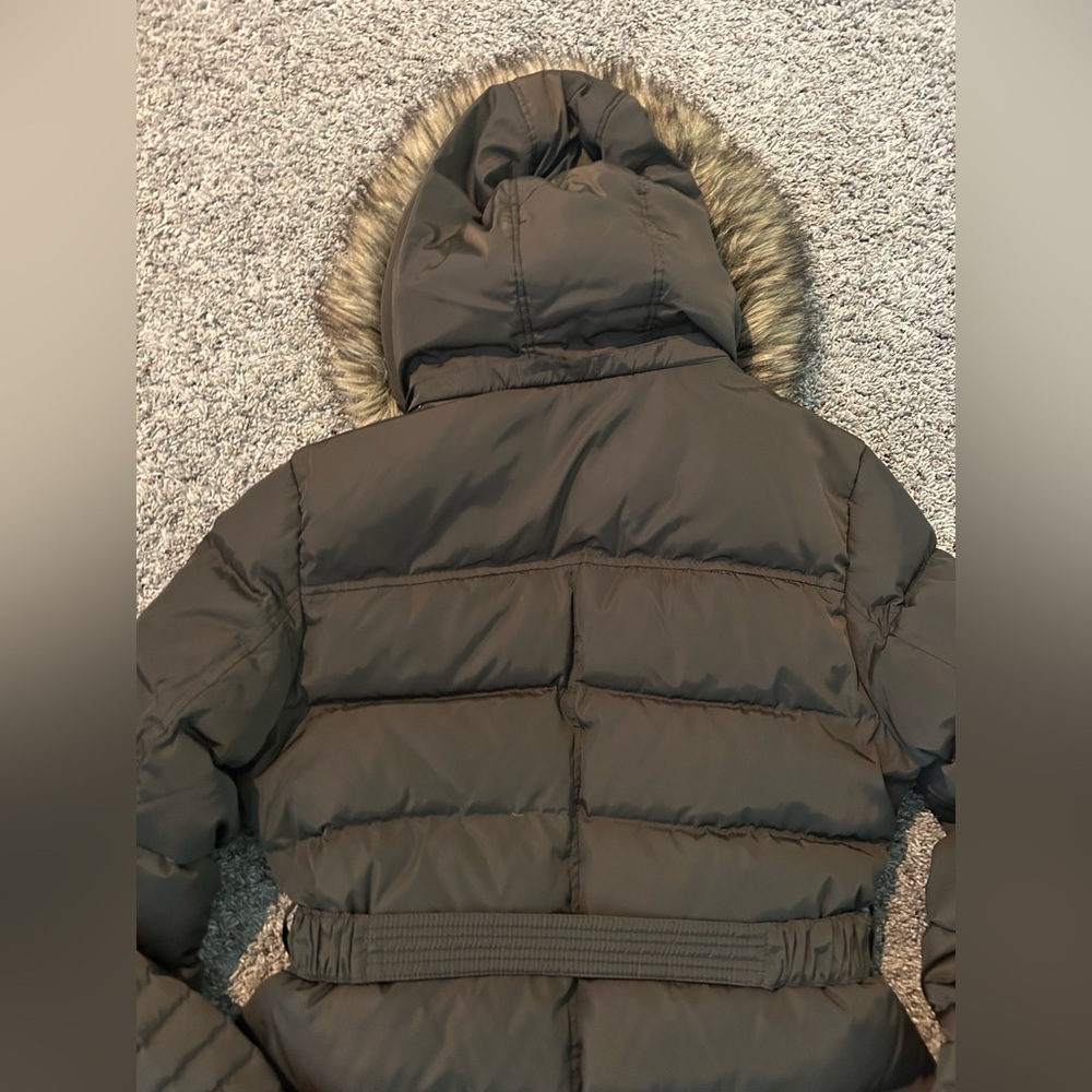 Michael Kors brown winter coat. Size M. Water resistant. Warm! Great condition! - Picture 6 of 8